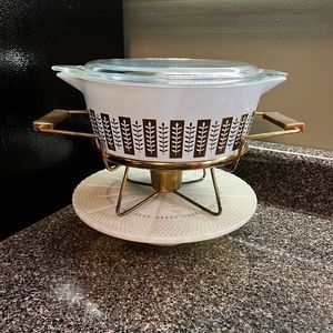 Vintage Pyrex Delphite Blue Gourmet Casserole with Lid and Original Cradle